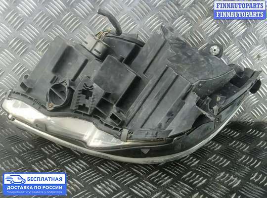 Фара передняя на Mercedes-Benz C (W204)