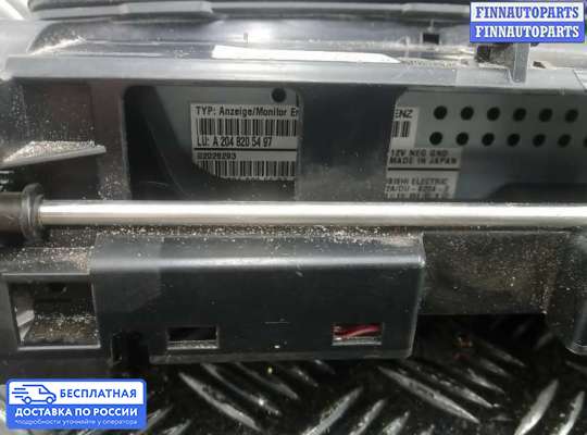 Дисплей бортового компьютера на Mercedes-Benz C (W204)