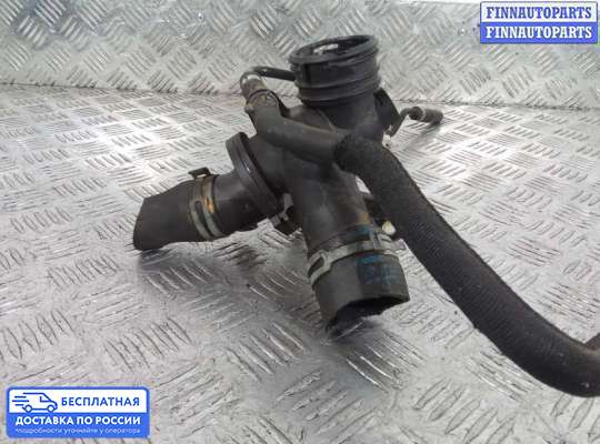 Корпус термостата на Mercedes-Benz C (W204)