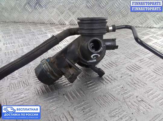 Корпус термостата на Mercedes-Benz C (W204)