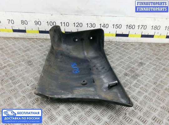 Клык (часть) бампера на Nissan Interstar