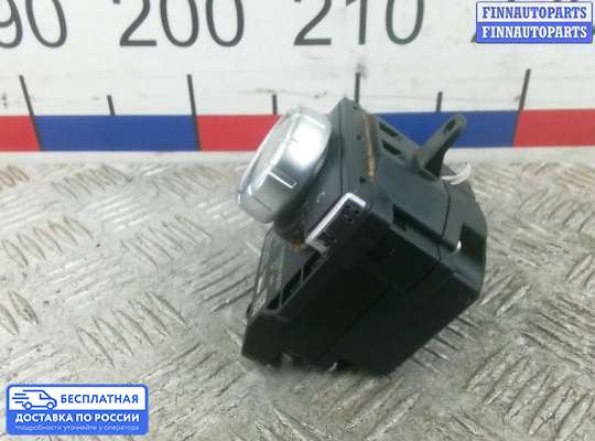 Кнопки на Mercedes-Benz C (W204)