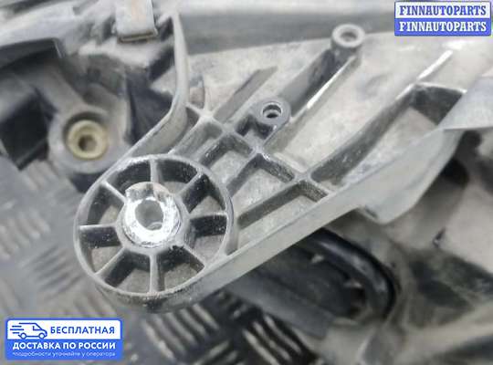 Фара передняя на Mercedes-Benz C (W204)