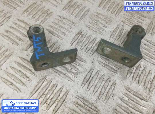 Петля двери на Skoda Octavia (5E, A7)