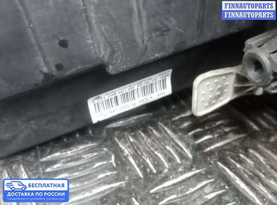Фара передняя на Volkswagen Touran I (1T)