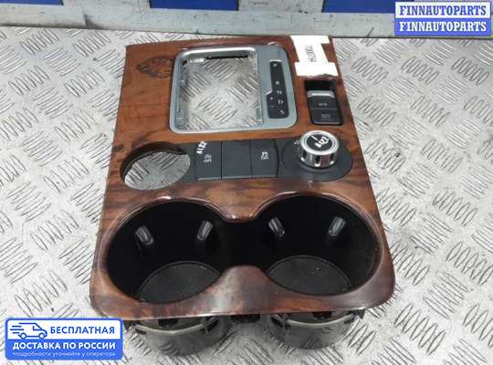 Консоль салона на Volkswagen Touareg II (7P)