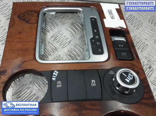 Консоль салона на Volkswagen Touareg II (7P)