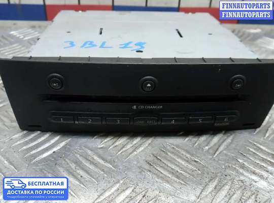 CD-чейнджер на Renault Megane II