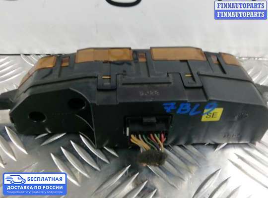 Дисплей бортового компьютера на Toyota Harrier II (U30W)
