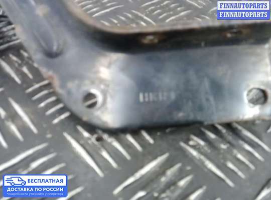 Петля капота на Peugeot 4007