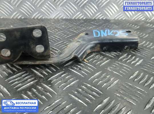 Петля капота на Peugeot 4007