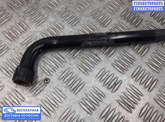 Ключ балонный на Ford Kuga I