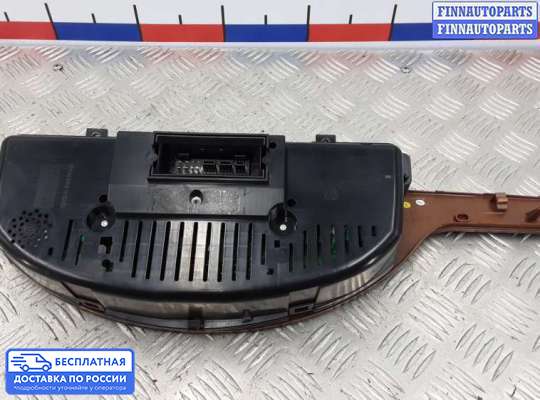 Щиток приборов на Volkswagen Passat B6 (3C)
