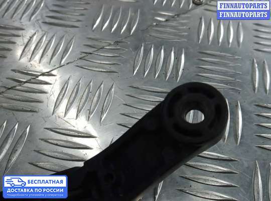 Поводок дворника на Opel Zafira B