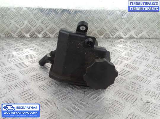 Бачок гидроусилителя на Mercedes-Benz E (W211)