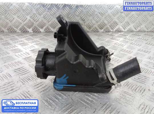 Бачок гидроусилителя на Mercedes-Benz E (W211)