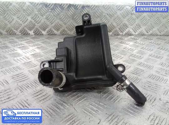 Бачок гидроусилителя на Mercedes-Benz E (W211)