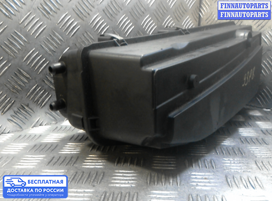 Корпус воздушного фильтра на Mercedes-Benz CLK (W209)