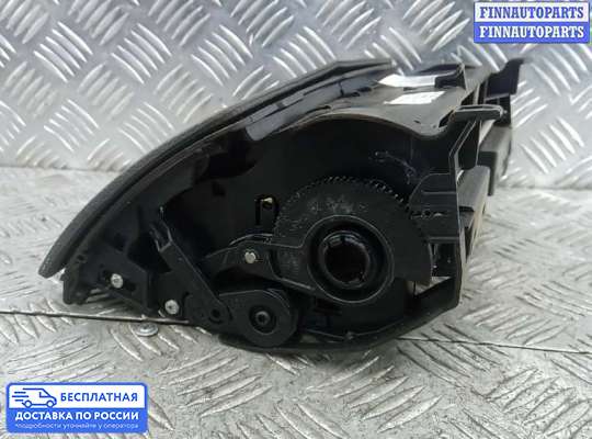 Дисплей бортового компьютера на Mercedes-Benz C (W204)