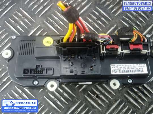 Блок управления печкой на Volkswagen Jetta VI (1B)