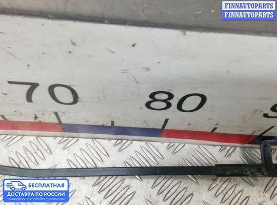 Поводок дворника на Ford Focus II