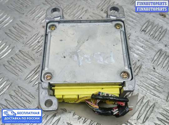 ЭБУ AIRBAG (электронный блок управления подушками безопасности) на Toyota RAV4 II (XA20)
