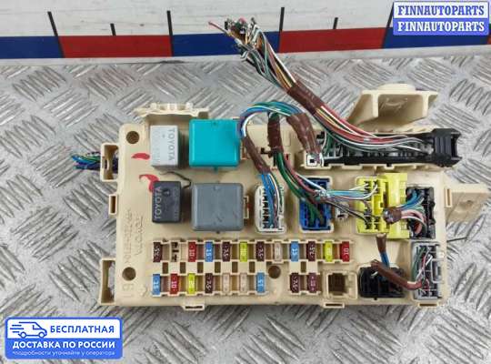 Блок предохранителей на Toyota Avensis II (T250)