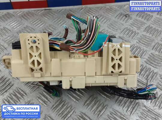 Блок предохранителей на Toyota Avensis II (T250)