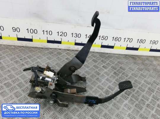 Педальный узел (педаль) на Suzuki Grand Vitara II (JB, TD54)