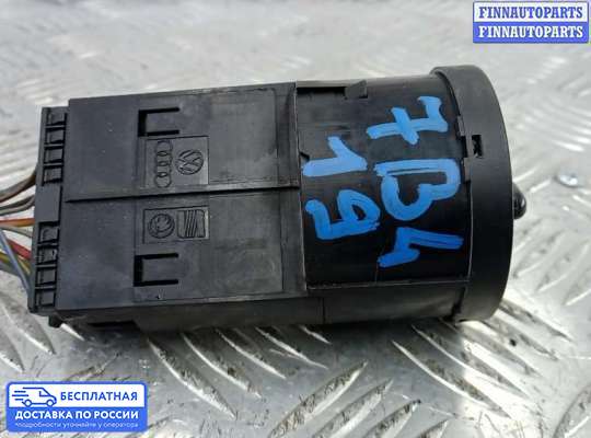 Переключатель света на Volkswagen Golf IV (1J)
