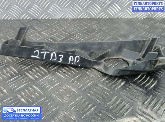 Кронштейн бампера на Ford Focus II