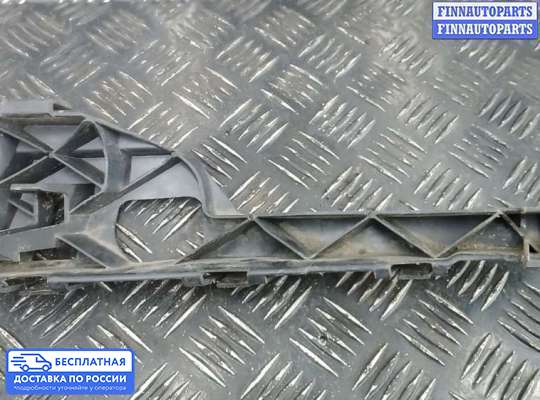 Кронштейн бампера на Ford Focus II