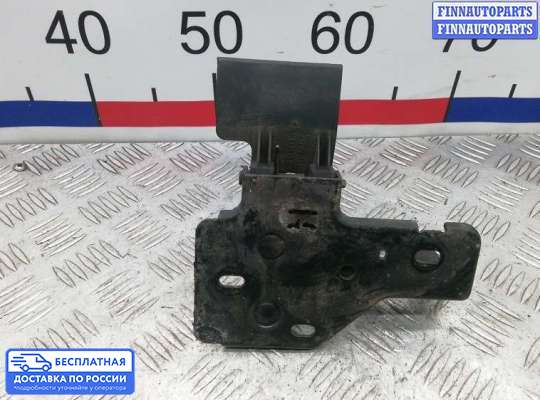 Замок капота на Audi Q7 (4L)