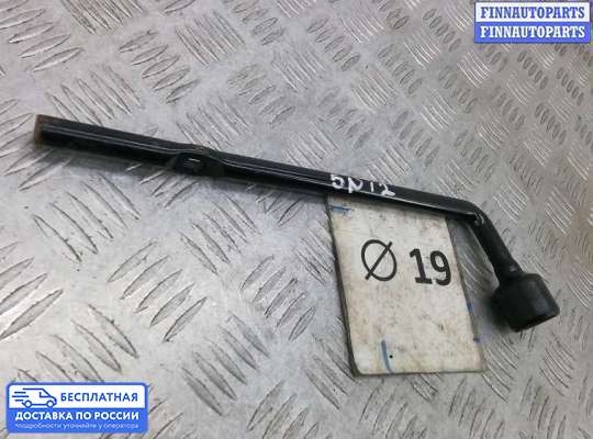 Ключ балонный на Kia Ceed I (ED)