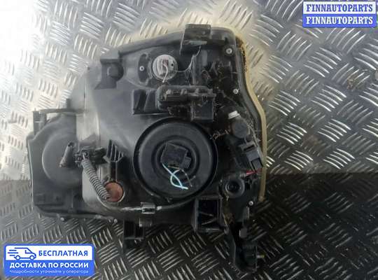 Фара передняя на Nissan X-Trail II (T31)