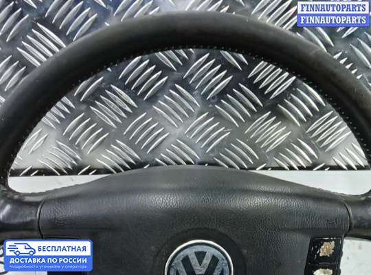 Подушка безопасности водителя (AirBag) на Volkswagen Touareg I (7L)