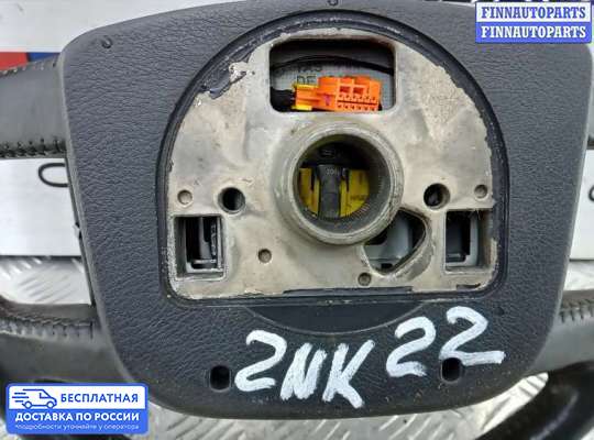 Подушка безопасности водителя (AirBag) на Volkswagen Touareg I (7L)