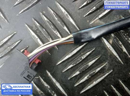 Зеркало боковое на Volkswagen Touran I (1T)