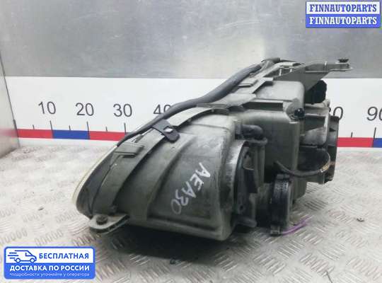 Фара передняя на Mercedes-Benz CLK (W209)