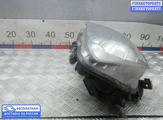 Фара передняя на Opel Zafira B
