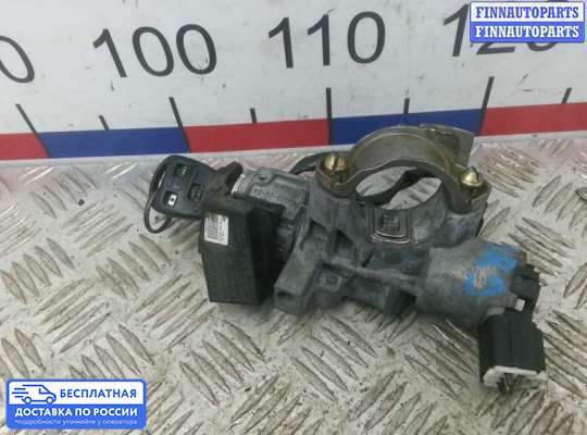 Замок зажигания с ключом на Toyota Avensis II (T250)