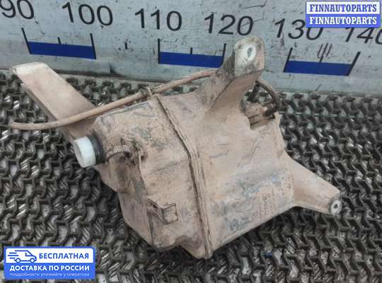 Бачок омывателя на Toyota RAV4 III (XA30)