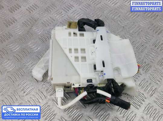 Блок предохранителей на Toyota Prius III