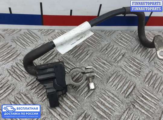 Клемма АКБ (аккумулятора) на Volkswagen Passat B7 (36)