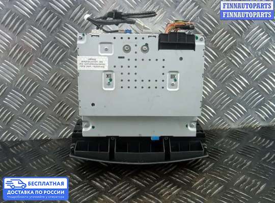 Магнитола на Mercedes-Benz C (W204)