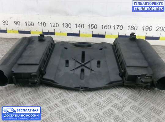 Корпус воздушного фильтра на Mercedes-Benz S (W220)