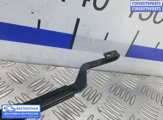 Поводок дворника на Jeep Cherokee IV (KL)