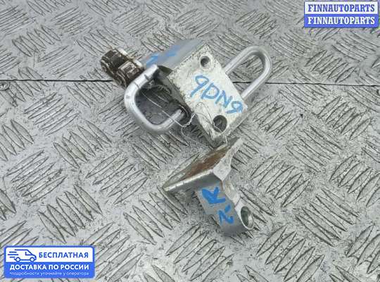 Петля двери на Volkswagen Passat B6 (3C)