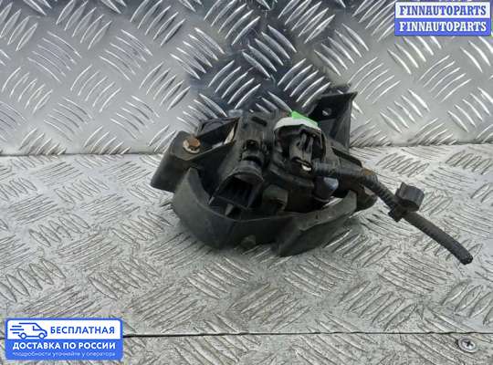 Фара противотуманная (ПТФ) на Nissan Tino V10