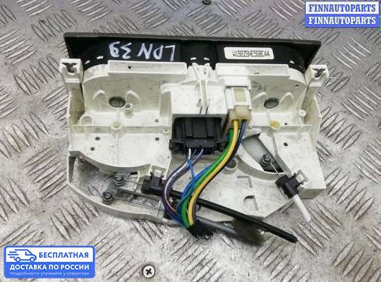 Блок управления печкой на Volkswagen Jetta IV (USA)